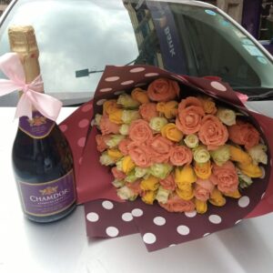 CHAMDOR AND ROSES