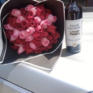 FOUR COUSIN AND BOUQUET