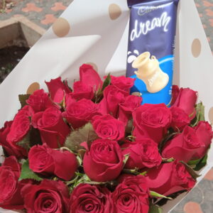 20 RED ROSES WITH CHOCOLATE