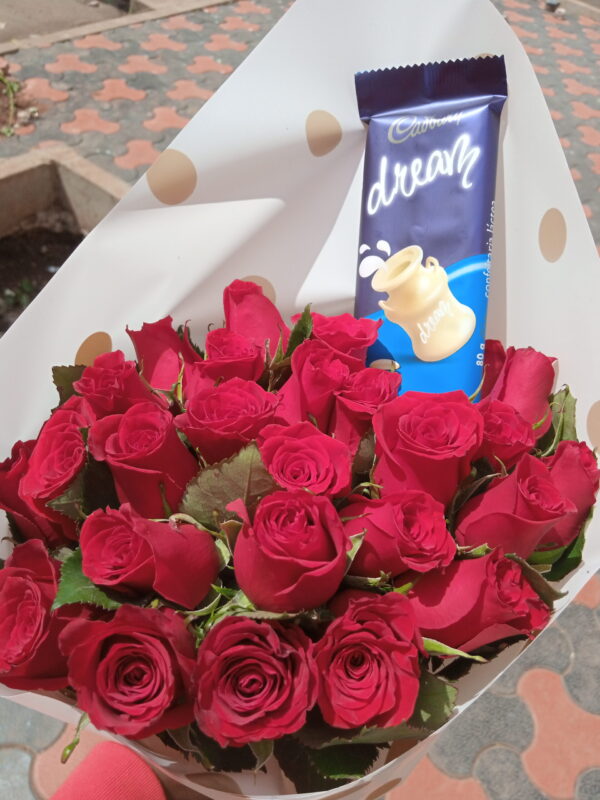 20 RED ROSES WITH CHOCOLATE
